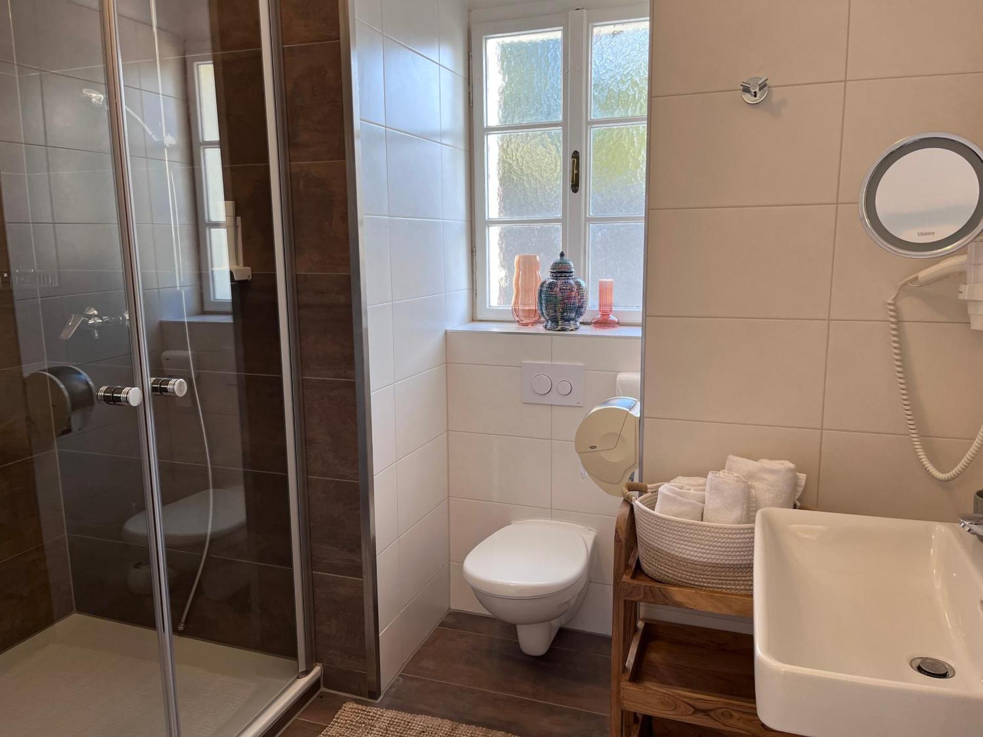 Strandhotel Kaerntnerhof Portschach am Woerthersee Ngoại thất bức ảnh