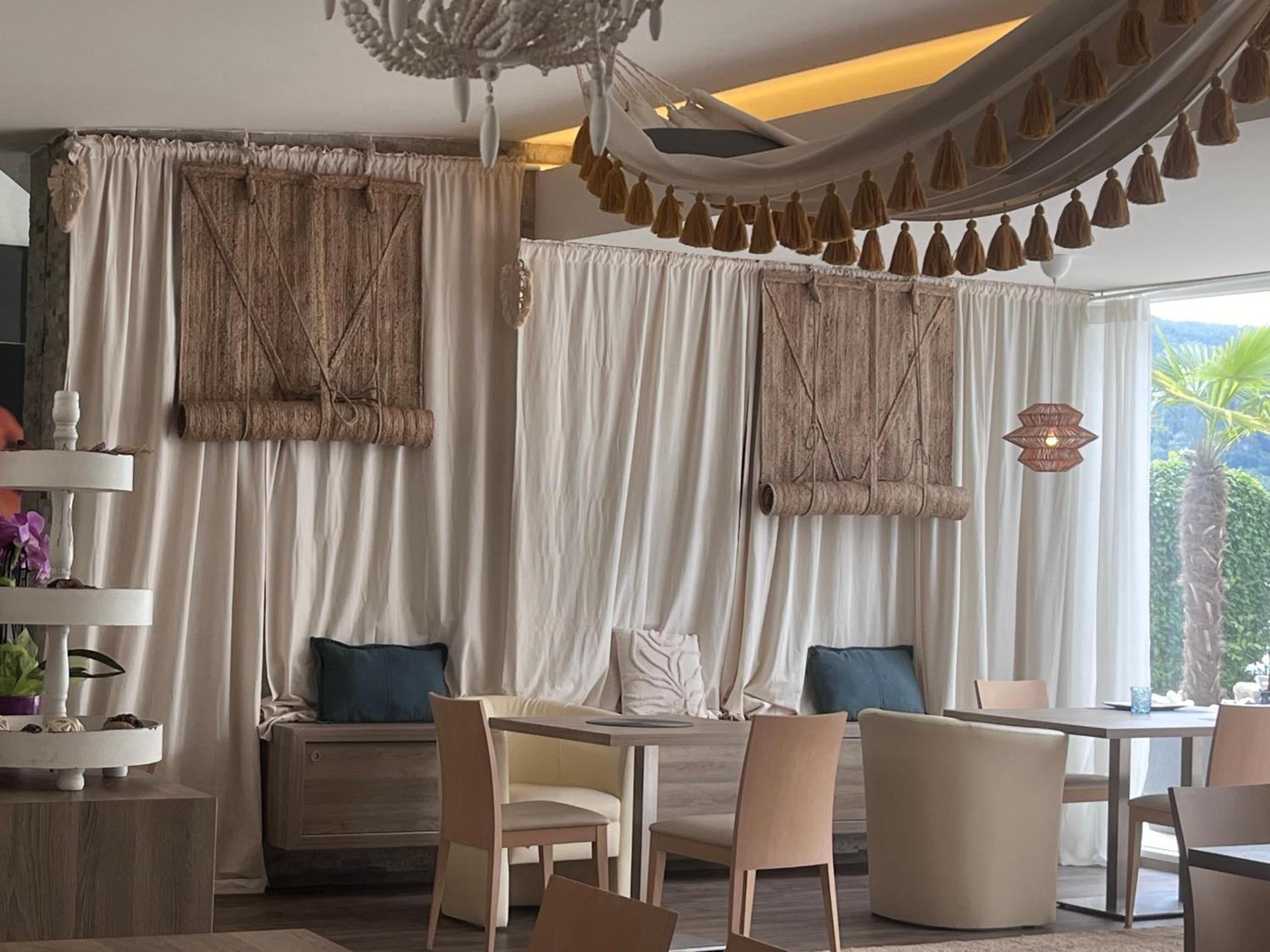 Strandhotel Kaerntnerhof Portschach am Woerthersee Ngoại thất bức ảnh