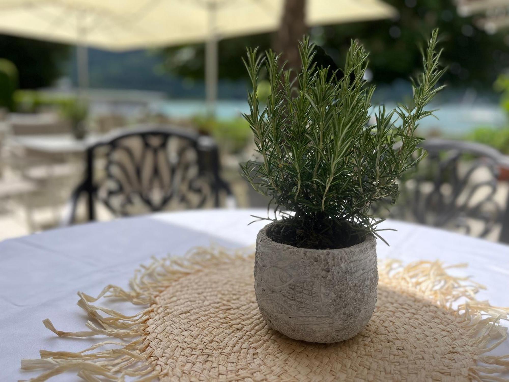 Strandhotel Kaerntnerhof Portschach am Woerthersee Ngoại thất bức ảnh
